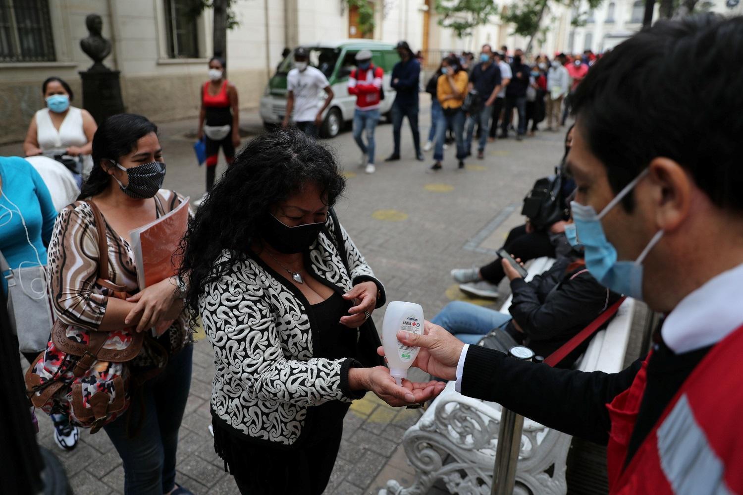 Chile reporta 15% menos contagios de covid-19 en las últimas dos semanas