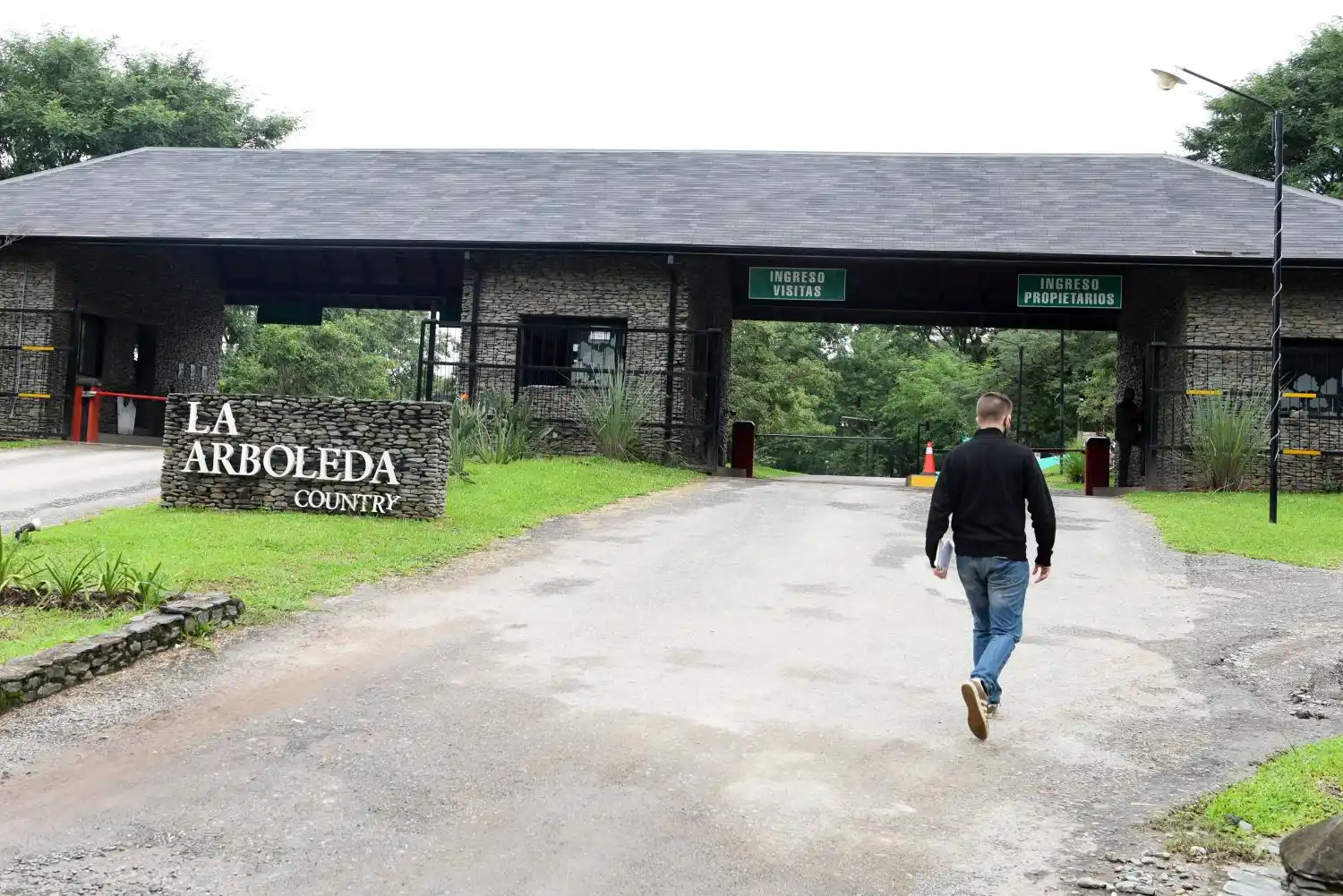 La Justicia ordenó una asamblea en un country conflictivo