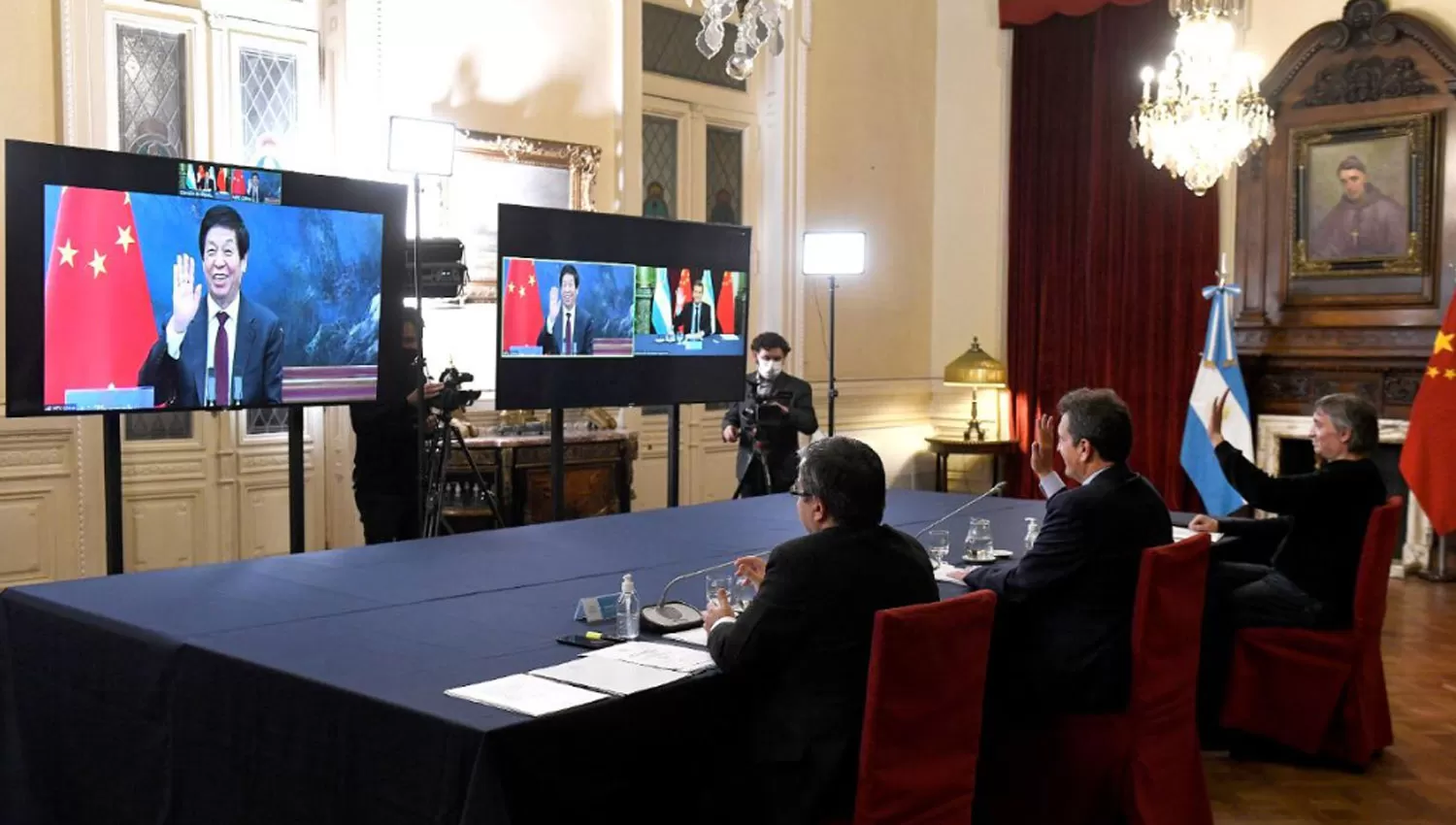 POR VIDEO. Massa y Kirchner mantuvieron una charla mediante video conferencia con las autoridades parlamentarias chinas.