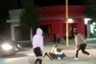 Mujeres pelearon en la calle en medio de una polémica por una concejala de Alberdi