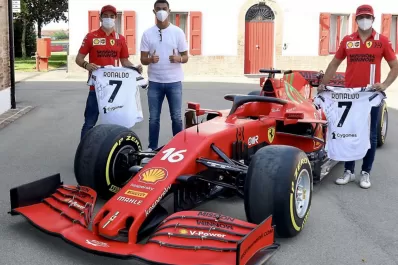 Cristiano Ronaldo faltó a una práctica de Juventus: ¡Se fue a comprar una Ferrari!