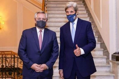 El Presidente se reunió con el exsecretario de Estado de los Estados Unidos