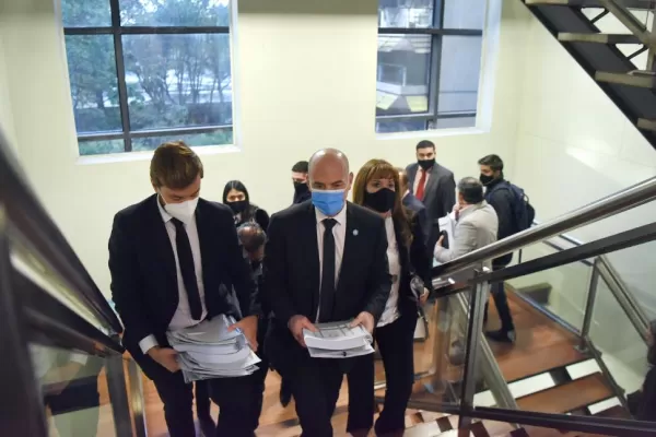 La interna se profundizó con el “examen” a Lichtmajer