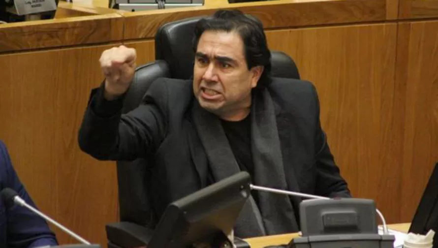 DARDOS. El legislador manzurista Sergio Mansilla (foto) fue blanco de críticas por parte del jaldista Javier Morof, quien trató a aquel de patotero.