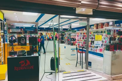 Encontrá los mejores accesorios para equipar celulares y para trabajar en casa