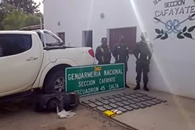 Una pareja fue detenida al ser descubierta con 42 kilos de cocaína en el tanque de nafta