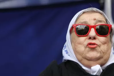 ¿Los que van a vacunarse a Miami, a quién le robaron la plata?, cuestionó Hebe de Bonafini
