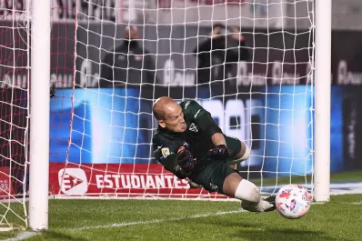 El “Rojo” aguantó y se metió en “semis”