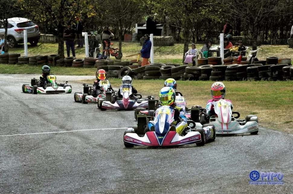 ESPECTÁCULO ASEGURADO. La última visita de la categoría de karting Rotax Grand National al kartódromo ubicado en El Timbó se produjo en 2019. 