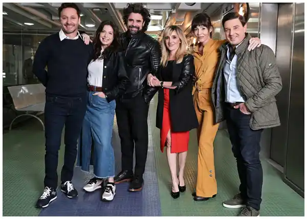 La televisión ofrece entretenimiento, realities y novelas turcas