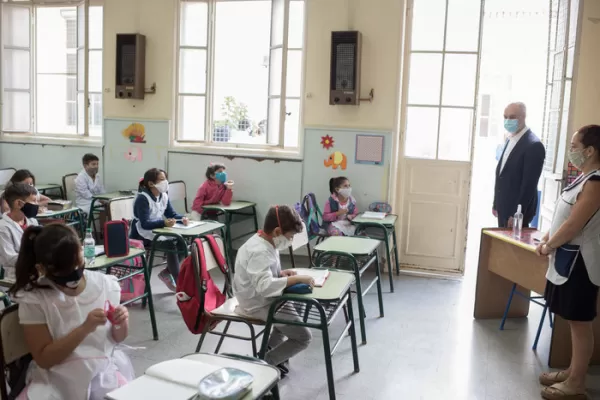 Rodríguez Larreta decidió que jardín y primaria vuelvan a los colegios