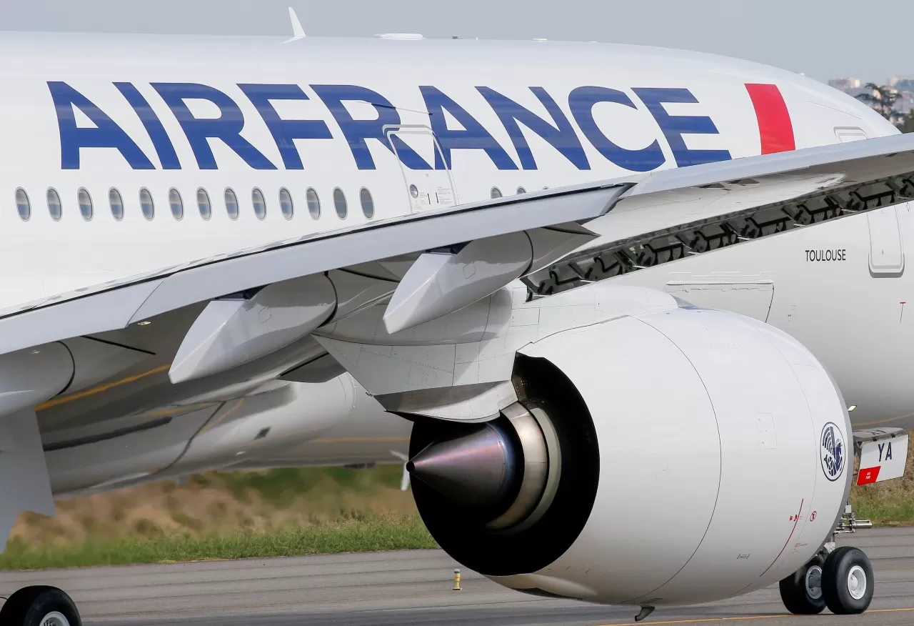Un avión voló de Paris a Montreal con combustible en base a aceite de cocina usado
