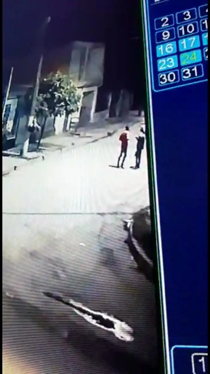 MORTAL SECUENCIA DE LOS HECHOS. La cámara de seguridad de un vecino registró cuando Daniel Eduardo Cajal fue herido de muerte.  