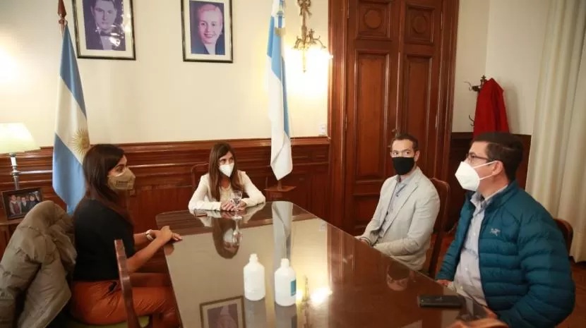 CONFINAMIENTO. Reunión de la ministra de Gobierno con los representantes de la cámaras privadas. FOTO COMUNICACIÓN PÚBLICA