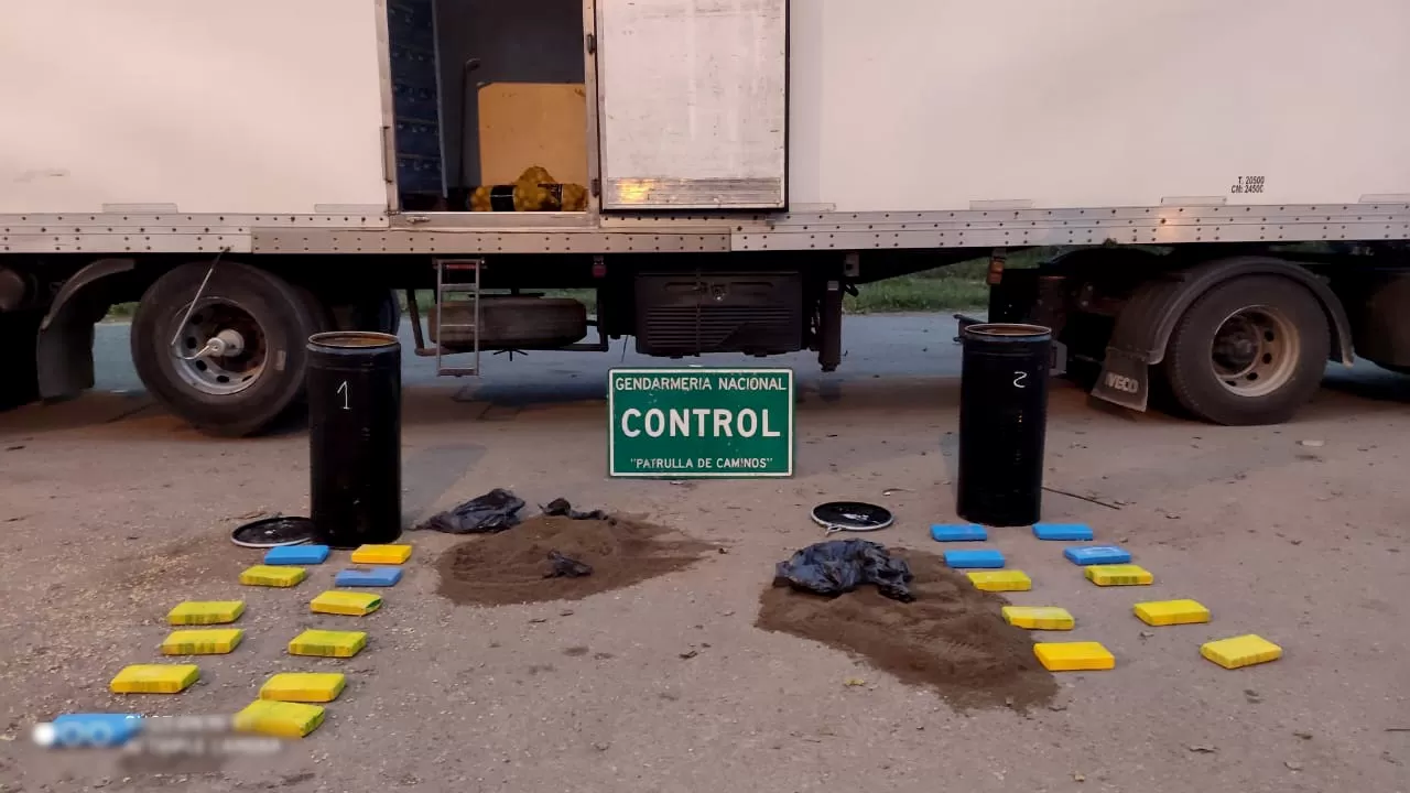 Detectan 22 kilos de cocaína en un camión que trasladaba cítricos a Tucumán