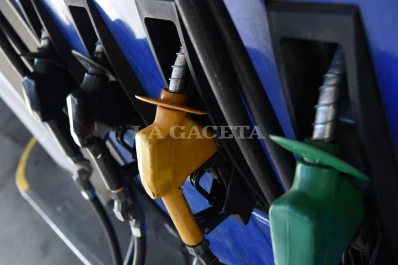 Petroleros piden ser considerados prioritarios para la vacunación