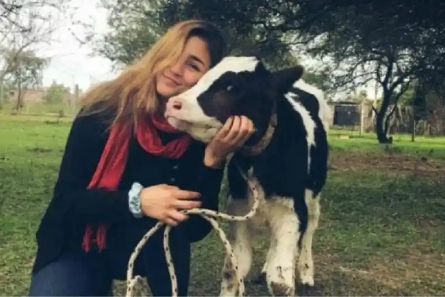 La familia de la joven que murió tirada en el piso por covid denunció al personal de tres hospitales