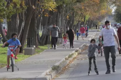Advierten sobre el aumento de casos de covid-19 entre niños previamente sanos