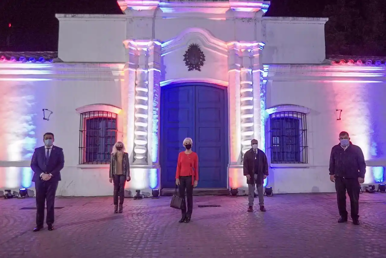 ¿Por qué la Casa Histórica y el Monumento al Bicentenario se tiñeron con los colores croatas?