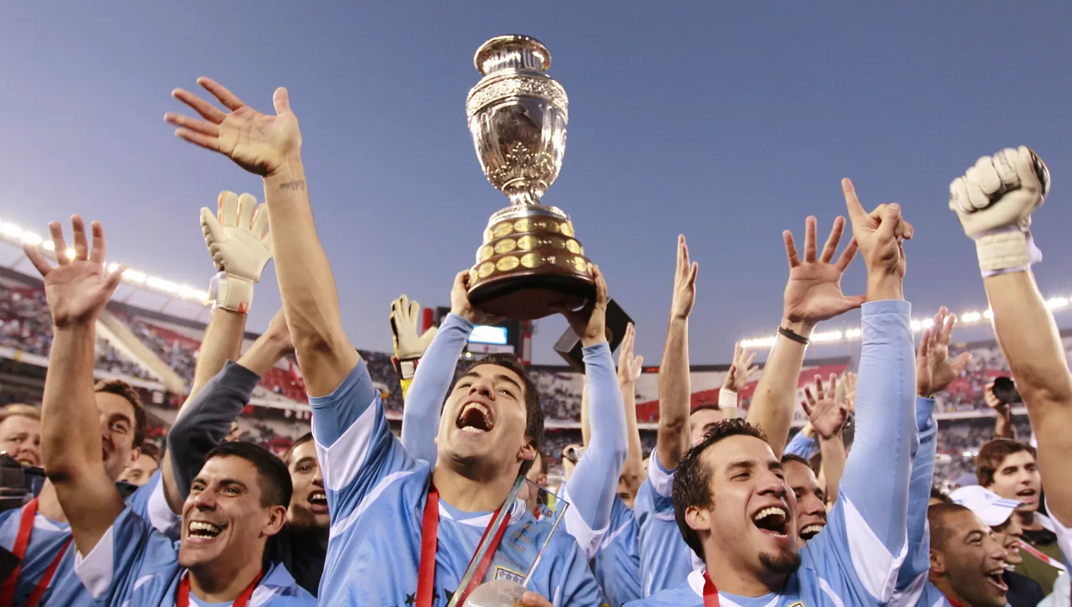 LA ÚLTIMA. Uruguay alzó la última edición de la Copa América jugada en Argentina, en 2011.