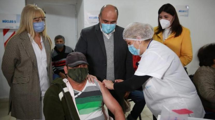 En Tucumán vacunarán a 50.000 personas durante el fin de semana