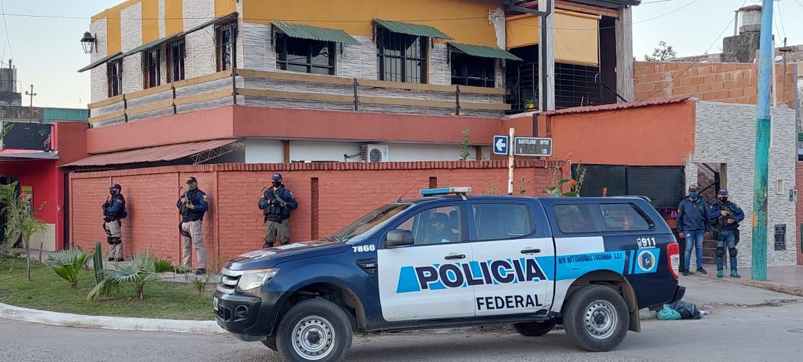La Policía Federal realizó un operativo antidroga en Lules