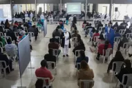 Manzur anunció que en los próximos 10 días se terminará de vacunar a todos los docentes