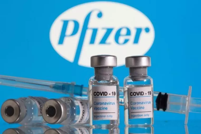 Covid-19: el regulador británico aprobó la vacuna de Pfizer para adolescentes de 12 a 15 años