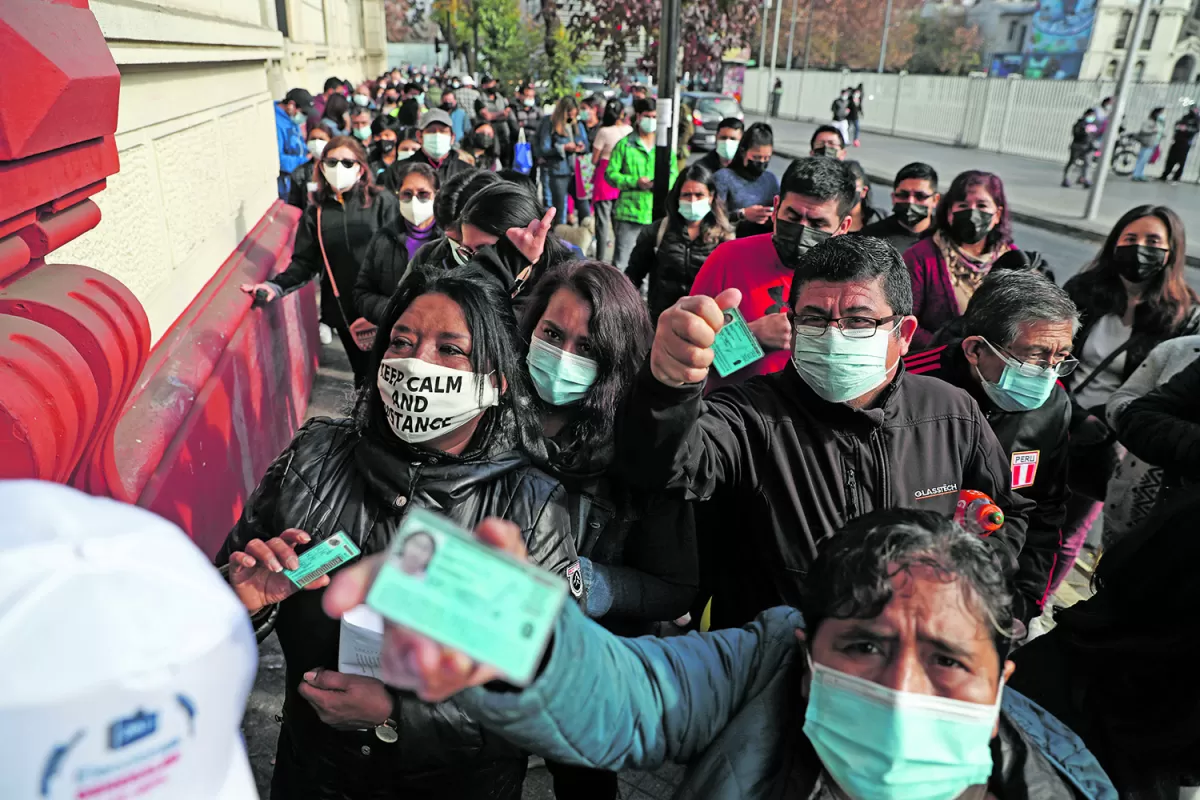 FUTURO. Los comicios estuvieron cruzados por la  esperanza de salir de la crisis económica, sanitaria y política.