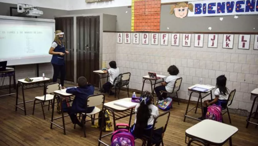 PRESENCIALIDAD. Desde mañana, alumnos y docentes vuelven a las aulas, dentro de sus burbujas.