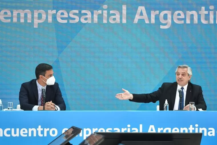 Conferencia de Pedro Sánchez y Alberto Fernández