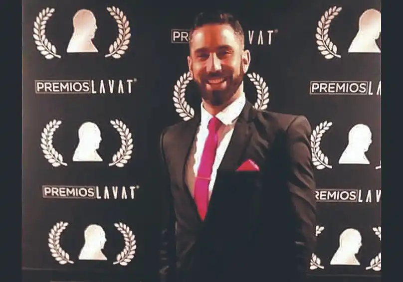 Disfrutan prestando voz y personalidad a muchos personajes  