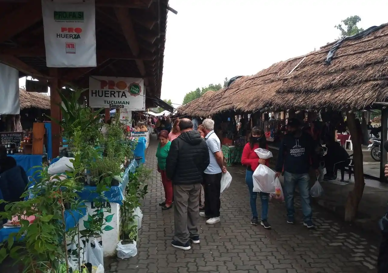  Reabre la feria de Simoca, pero con dos condiciones