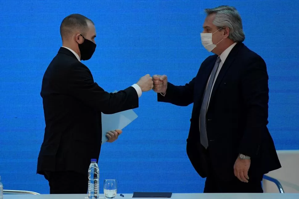 VIGILIA. El ministro Martín Guzmán y el presidente Alberto Fernández aguardan novedades de MSCI. Reuters