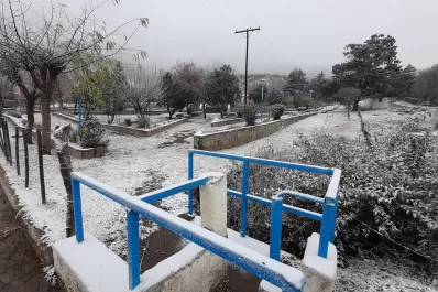 Video: el descenso de la temperatura dejó Tafí del Valle cubierta de nieve