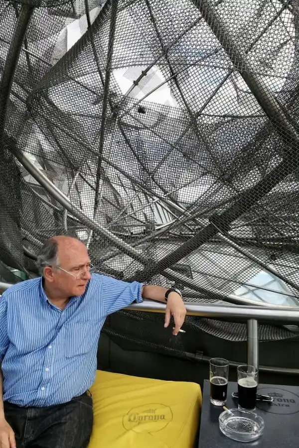 Ricardo Gandolfo: “la poesía es una diversión, una alegría y un honor”