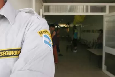 El personal de la seguridad privada cerró un aumento salarial de un 45,4% en tres partes