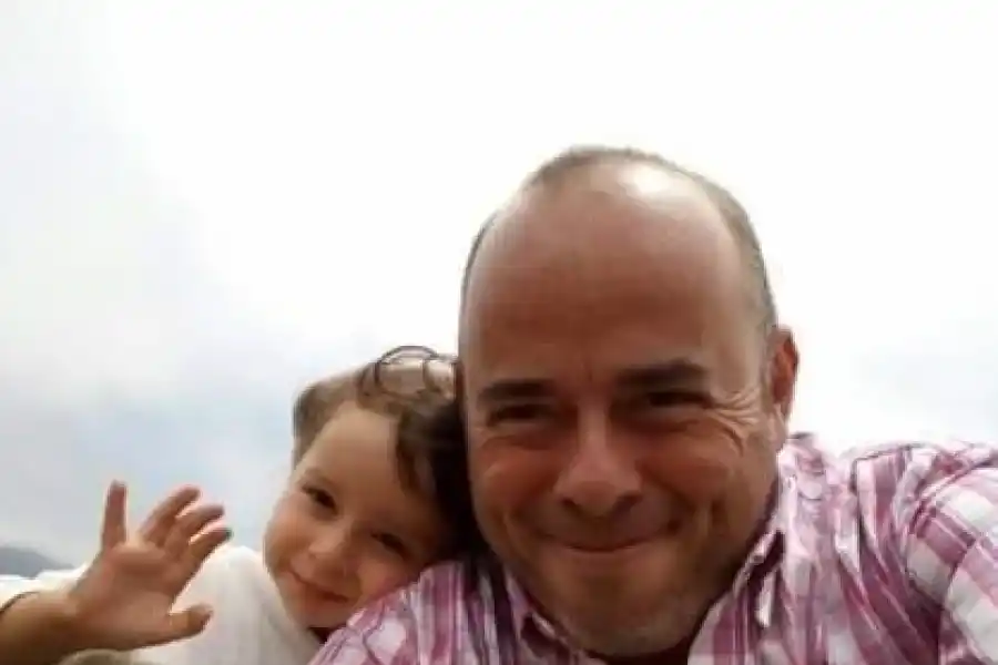 JUNTOS. Bruno y su hija comparten muchas actividades por el planeta.