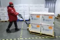 Distribuyen un nuevo lote de vacunas AstraZeneca: Tucumán recibirá 42.000 dosis