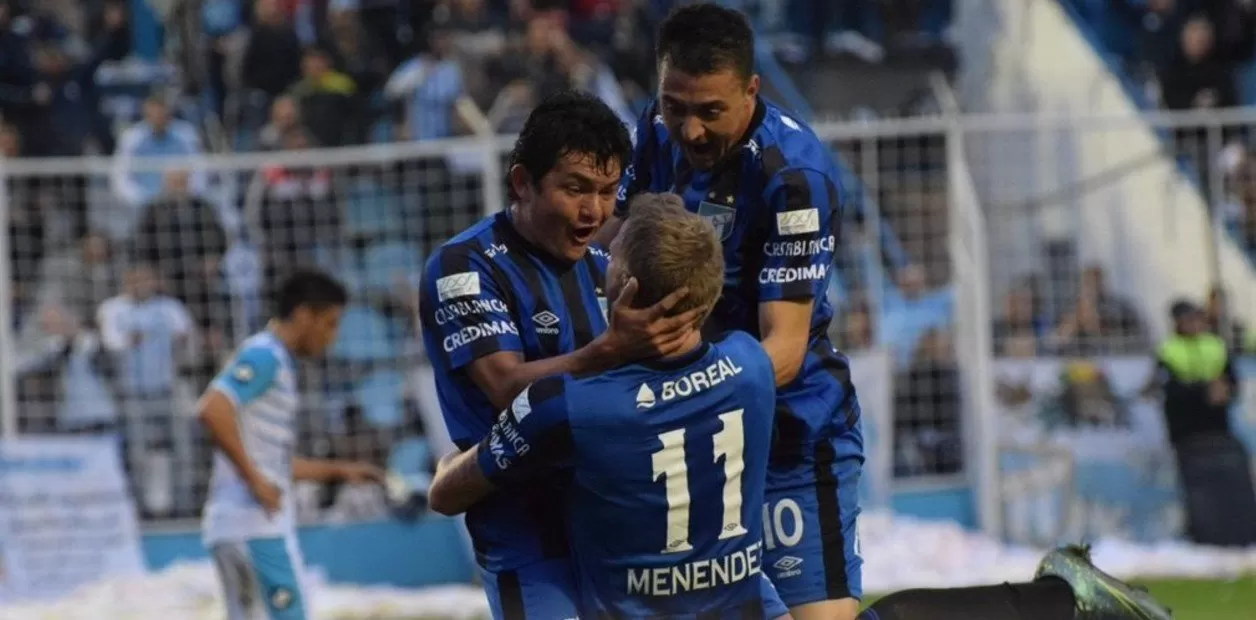 ¿VUELVEN? Menéndez y Rodríguez serían refuerzos de jerarquía para el equipo de Omar de Felippe. ARCHIVO 