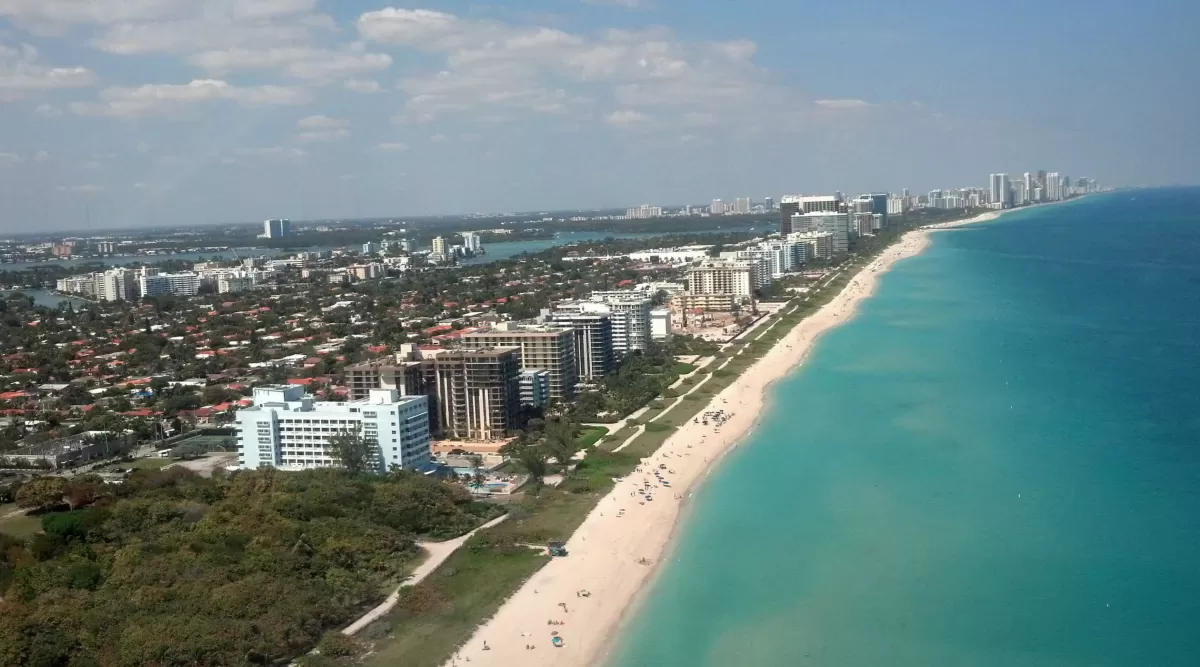 La tragedia en Miami: Surfside, una zona elegida por tucumanos para hacer inversiones
