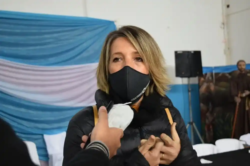 ELENA COLOMBRES GARMENDIA, a cargo del Ente de Turismo. 