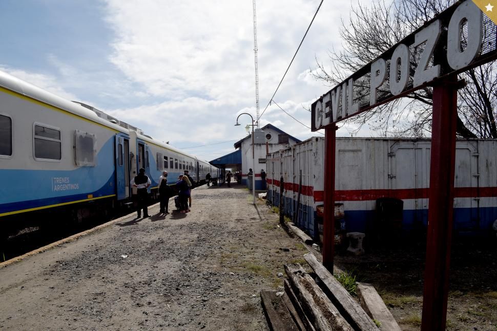 El encanto del viaje en tren: el ajetreo del ferrocarril volverá a la plaza Alberdi - Vimarsana News