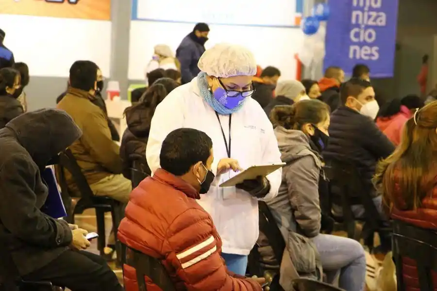 Coronavirus: por qué muchos jóvenes tucumanos deciden no vacunarse