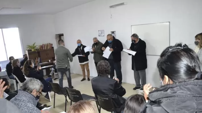 Penal de Villa Urquiza: inauguraron una biblioteca y los presos realizaron un taller literario