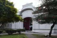 La costumbre de rechazar primero y reconocer después