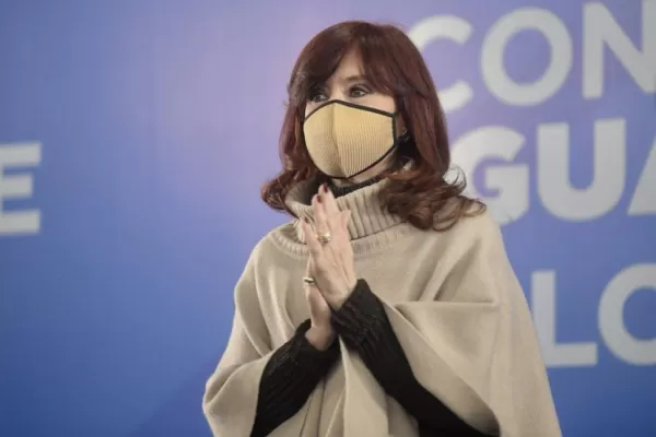 Cristina: el relato es que los males de la economía son por la cuarentena y no por la pandemia
