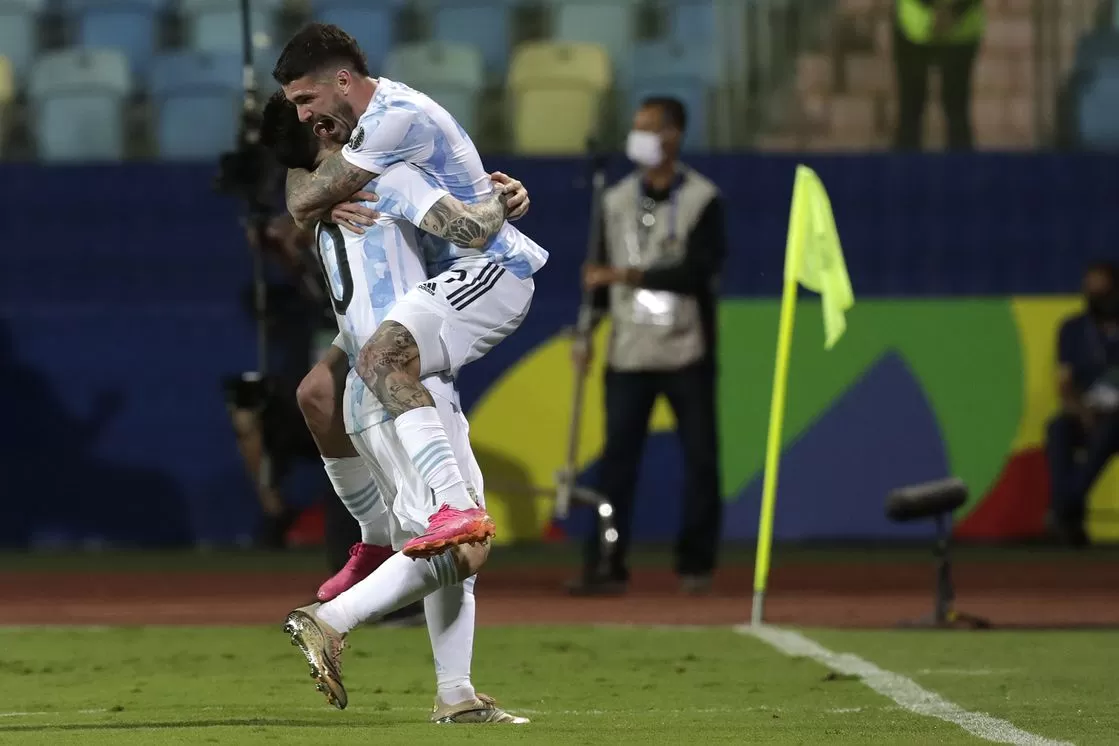 Copa América: en un partido áspero, Argentina goleó a Ecuador por 3 a 0