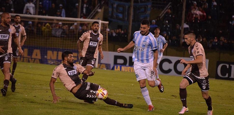 Club Atlético Platense on X: #TorneoProyección 💪🏻 ¡Así forma la reserva  Calamar! 🔜 A partir de las 11 hs. nos medimos ante Belgrano y podrás  verlo en vivo por  #SiemprePlatense🤎   /