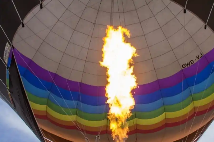 IMAGEN DE FACEBOOK MENDOZA BALLOONS